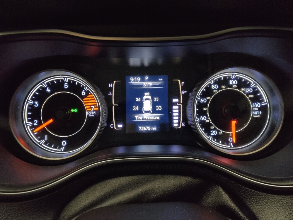 2019 Jeep Cherokee in Peoria, IL 61615 - 18111230 23