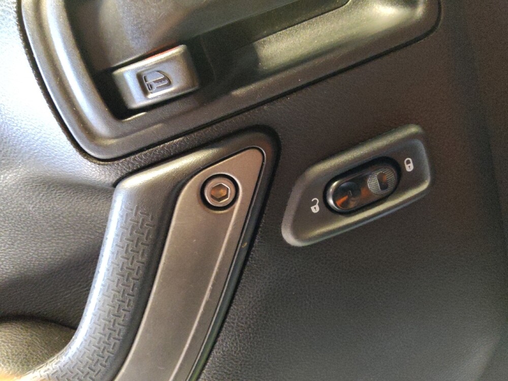 2018 Jeep Wrangler in Phoenix, AZ 85015 - 18111233 27