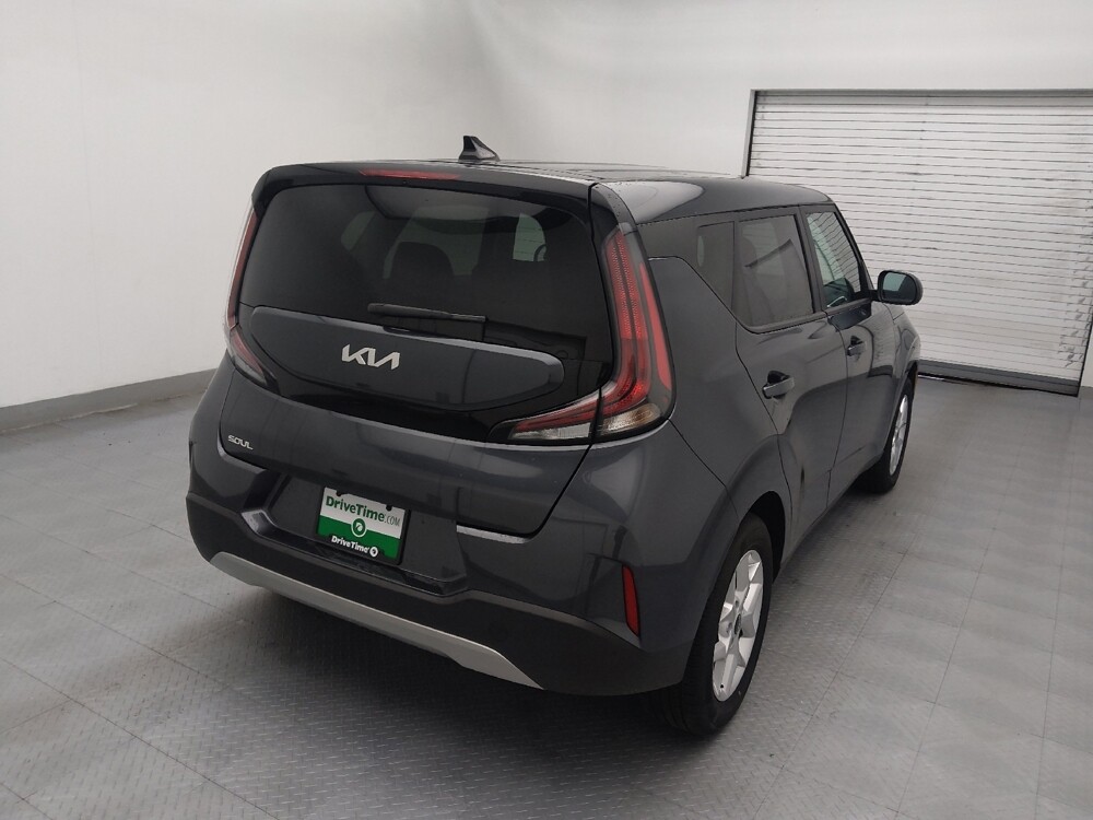 2025 Kia Soul in Charlotte, NC 28213 - 18111236 7