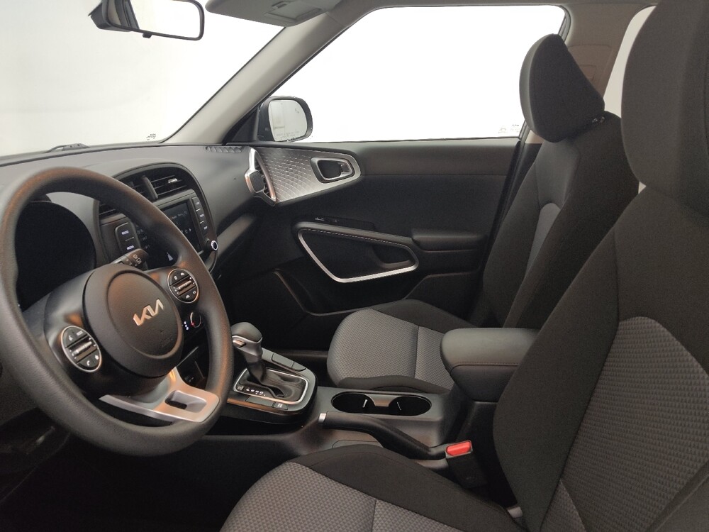 2025 Kia Soul in Charlotte, NC 28213 - 18111236 17