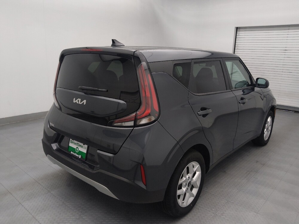 2025 Kia Soul in Charlotte, NC 28213 - 18111236 9