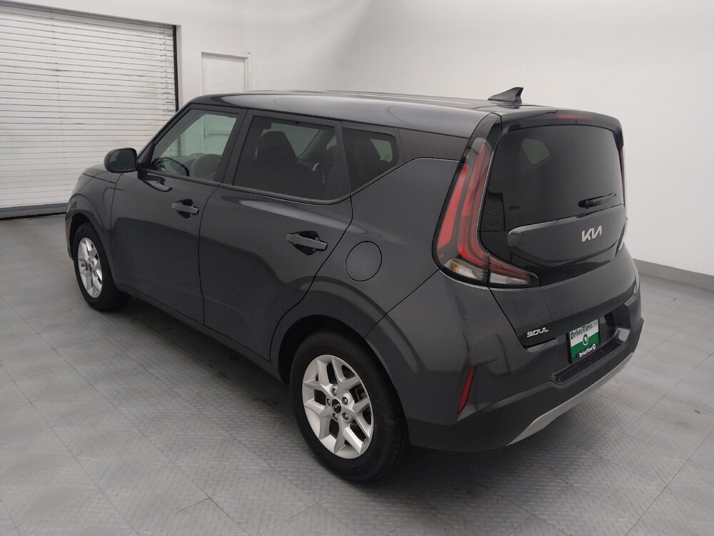 2025 Kia Soul in Charlotte, NC 28213 - 18111236 3
