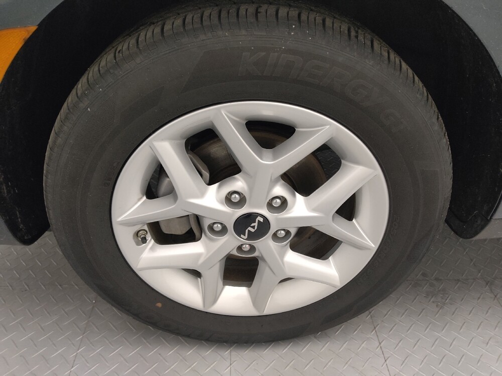 2025 Kia Soul in Charlotte, NC 28213 - 18111236 31