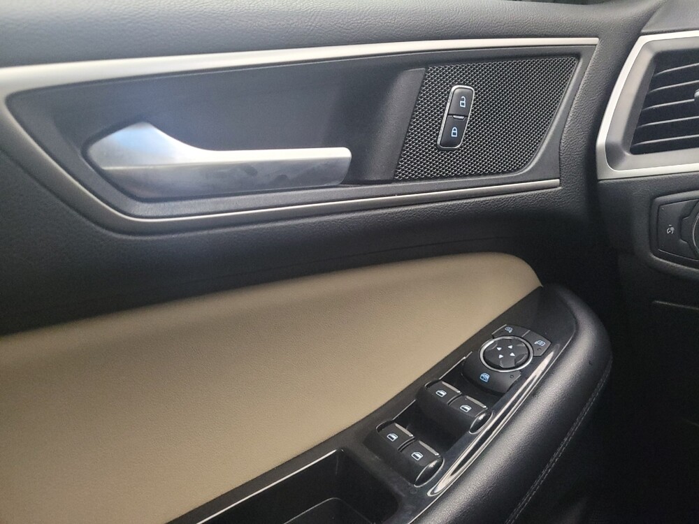 2018 Ford Edge in Taylor, MI 48180 - 18111244 27