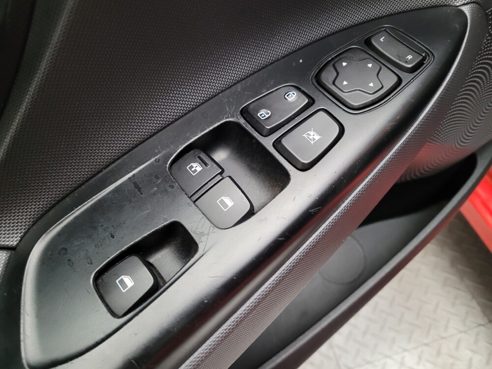 2019 Hyundai Veloster in El Cajon, CA 92020 - 18111249 27