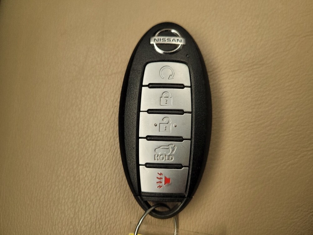 2020 Nissan Pathfinder in Maple Heights, OH 44137 - 18111262 32