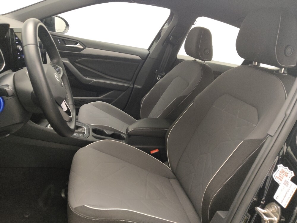 2025 Volkswagen Jetta in Morrow, GA 30260 - 18111273 17
