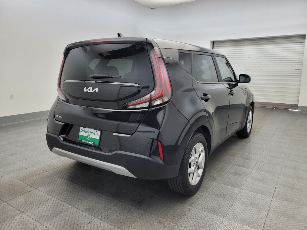 2023 Kia Soul in Mesa, AZ 85210 - 18111275 9