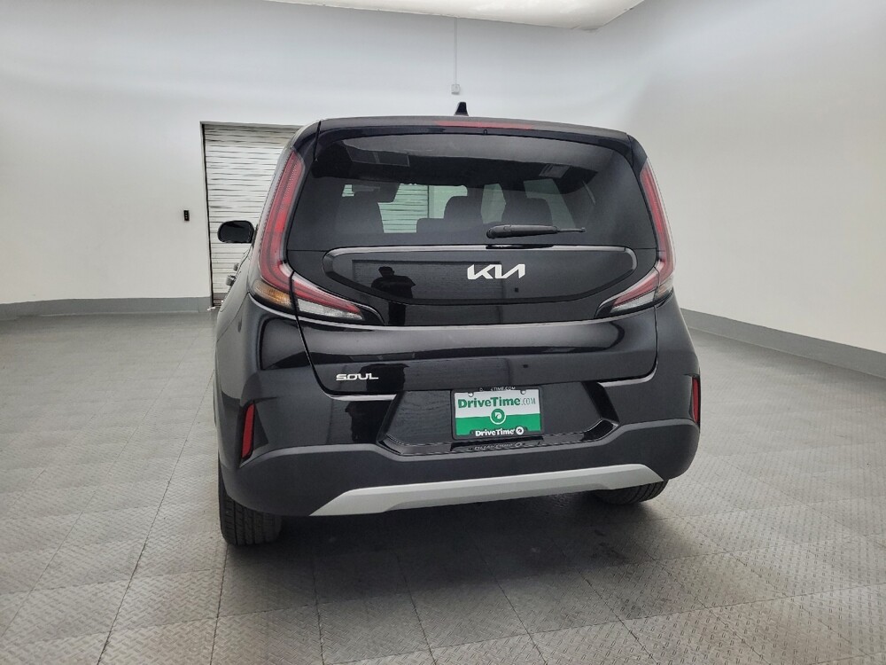 2023 Kia Soul in Mesa, AZ 85210 - 18111275 6