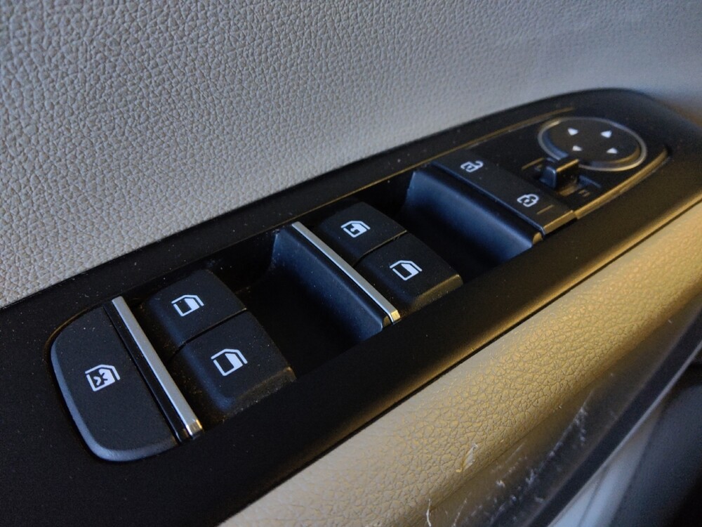 2023 Kia Soul in Mesa, AZ 85210 - 18111275 27