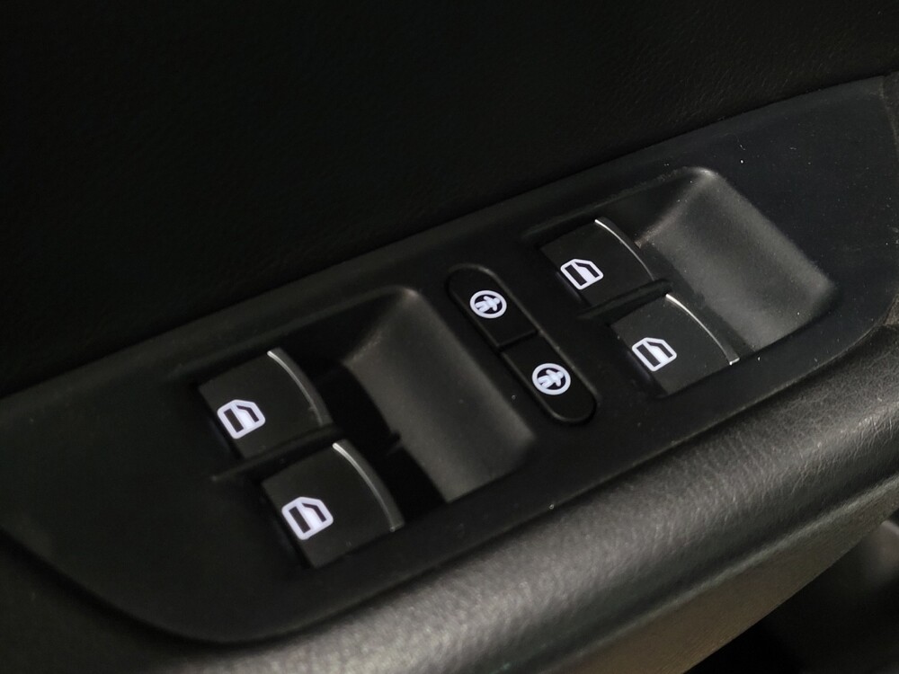 2016 Volkswagen Touareg in Chesapeake, VA 23320 - 18111276 27