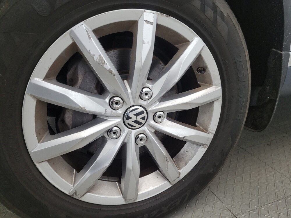 2016 Volkswagen Touareg in Chesapeake, VA 23320 - 18111276 31