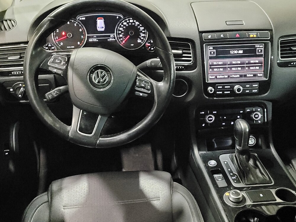 2016 Volkswagen Touareg in Chesapeake, VA 23320 - 18111276 22