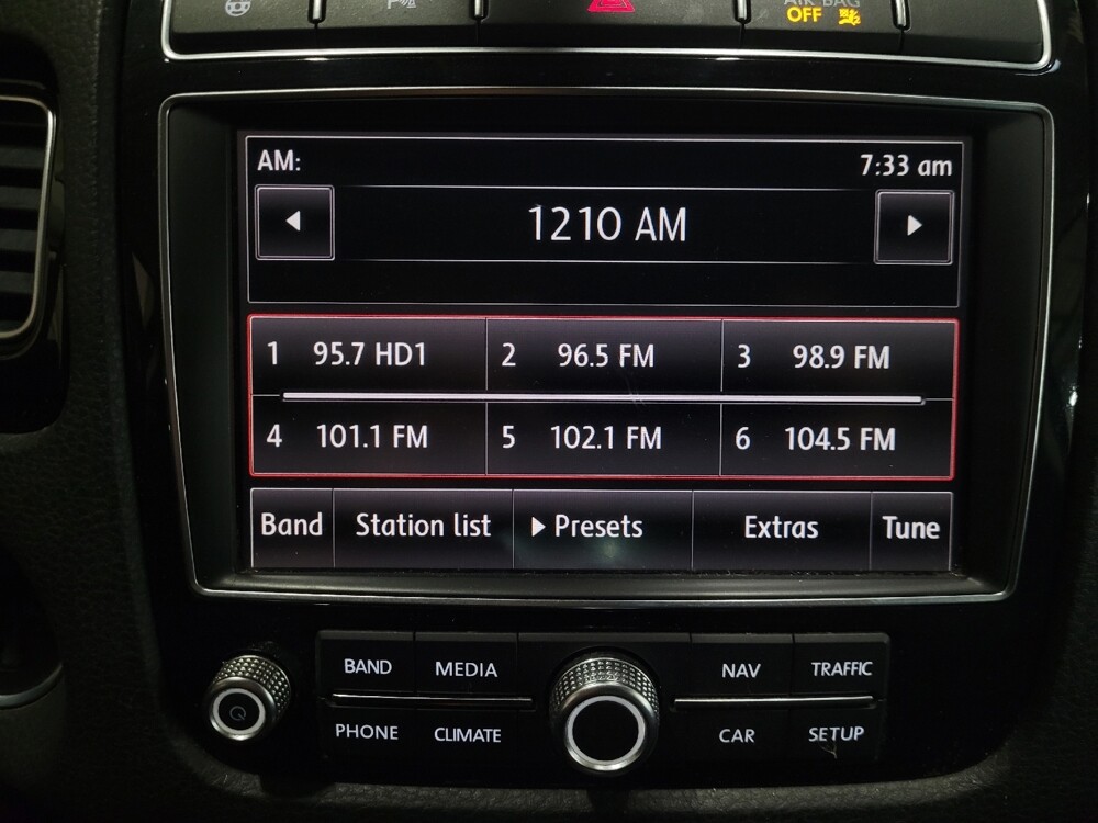 2016 Volkswagen Touareg in Chesapeake, VA 23320 - 18111276 25