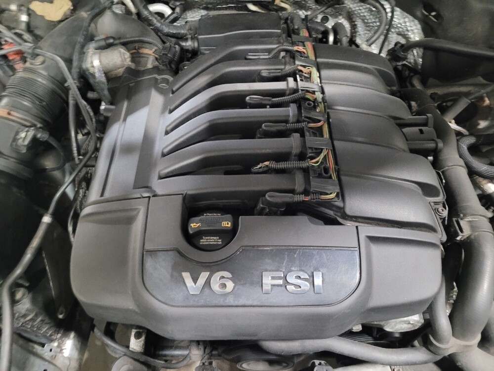 2016 Volkswagen Touareg in Chesapeake, VA 23320 - 18111276 30