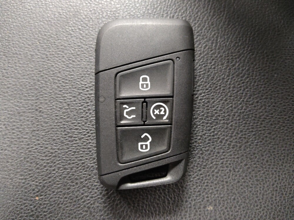 2020 Volkswagen Tiguan in Houston, TX 77074 - 18111279 32