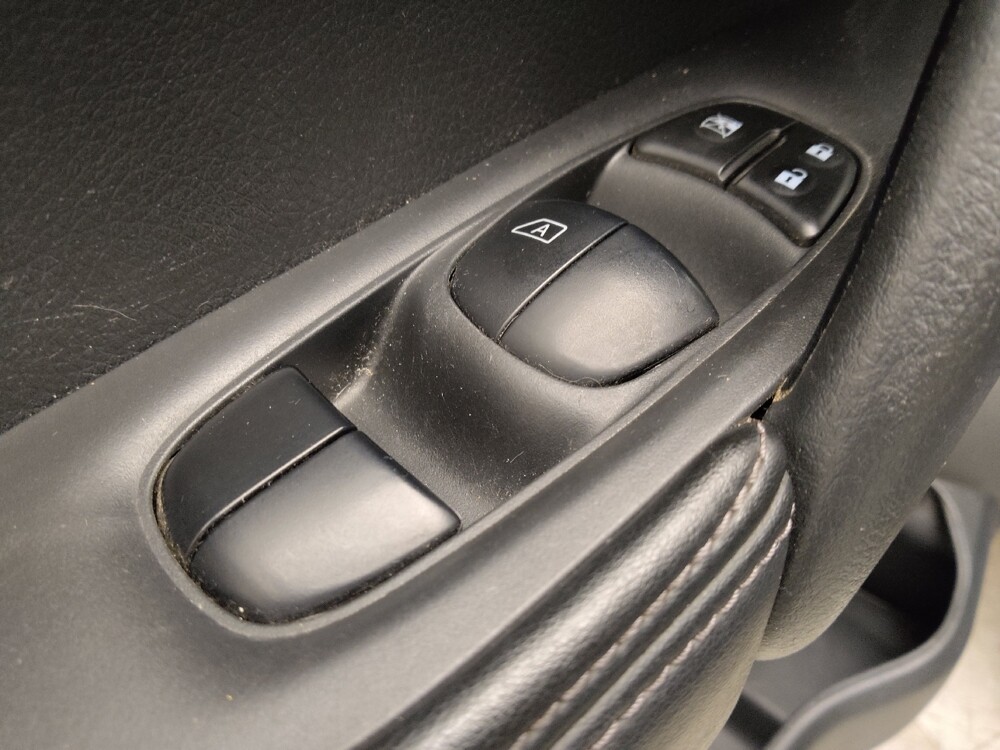 2019 Nissan Rogue in Lakewood, CO 80215 - 18111282 27