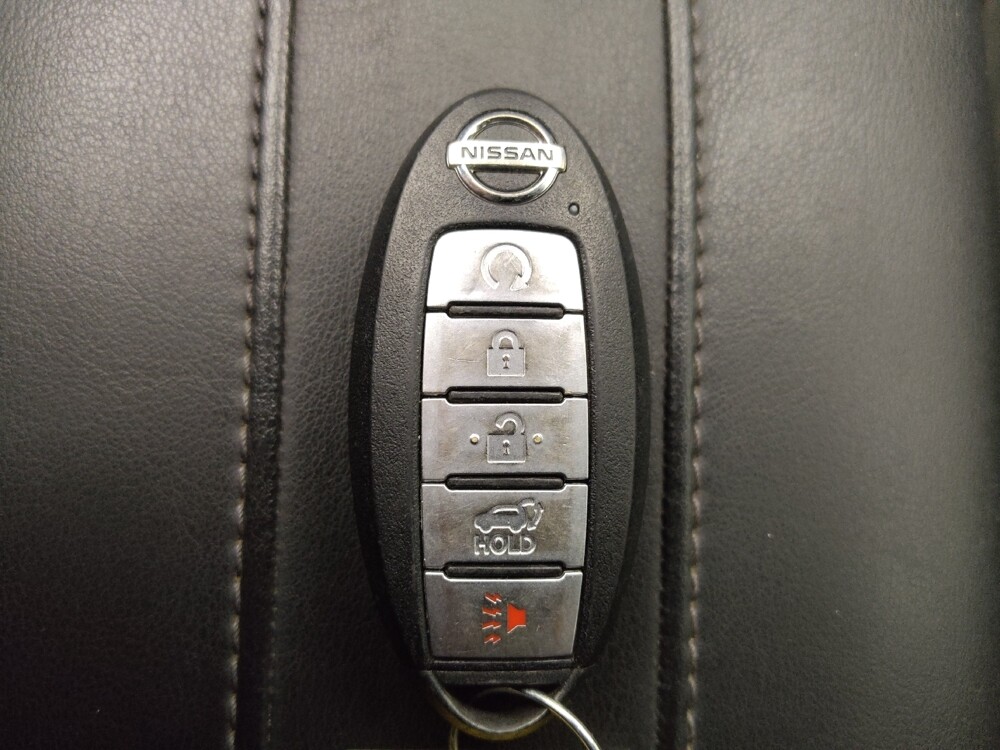 2019 Nissan Rogue in Lakewood, CO 80215 - 18111282 32