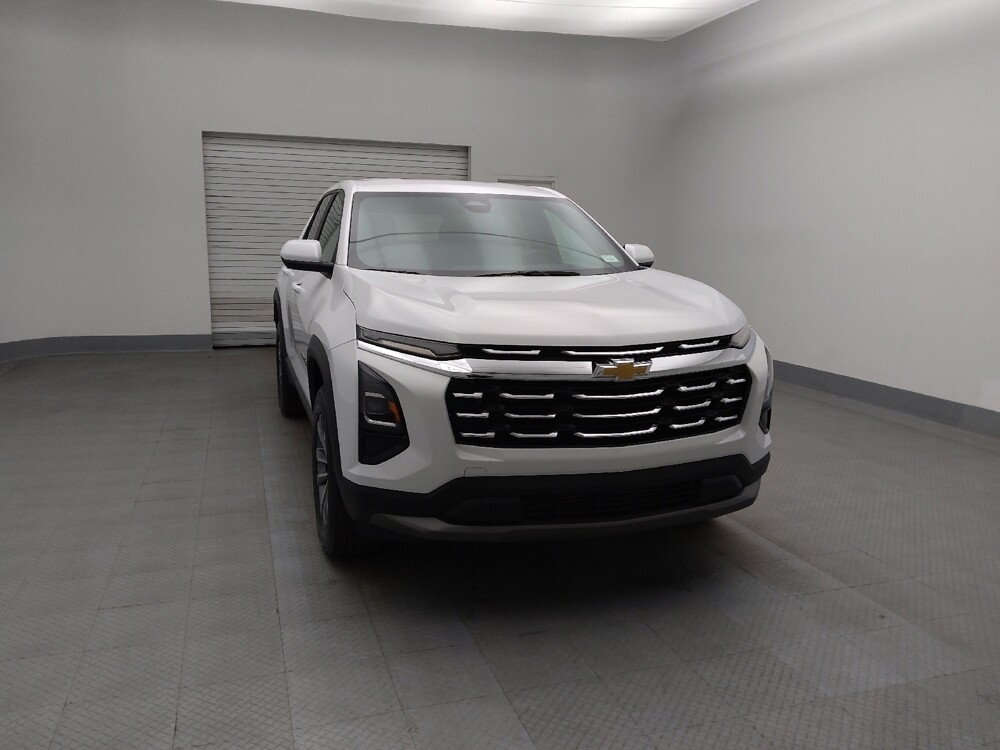 2025 Chevrolet Equinox in Lakewood, CO 80215 - 18111283 14