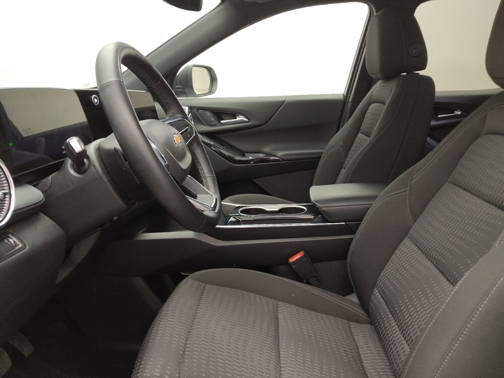 2025 Chevrolet Equinox in Lakewood, CO 80215 - 18111283 17