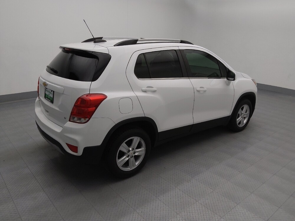 2020 Chevrolet Trax in Independence, MO 64055 - 18111295 10