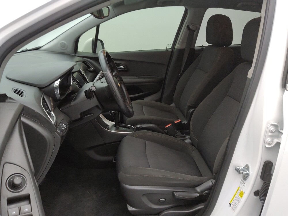 2020 Chevrolet Trax in Independence, MO 64055 - 18111295 17