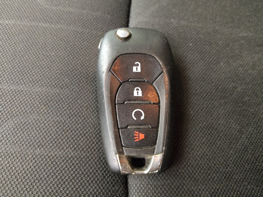 2020 Chevrolet Trax in Independence, MO 64055 - 18111295 32