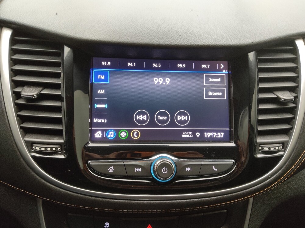 2020 Chevrolet Trax in Independence, MO 64055 - 18111295 25