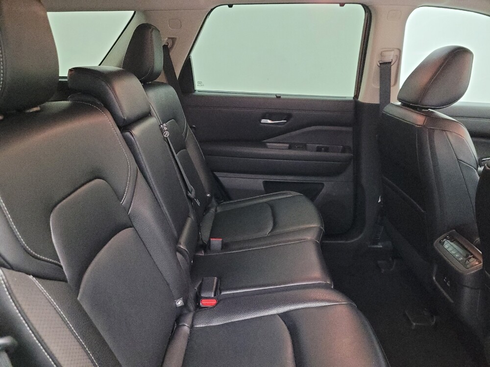 2023 Nissan Pathfinder in Mesa, AZ 85210 - 18111302 19