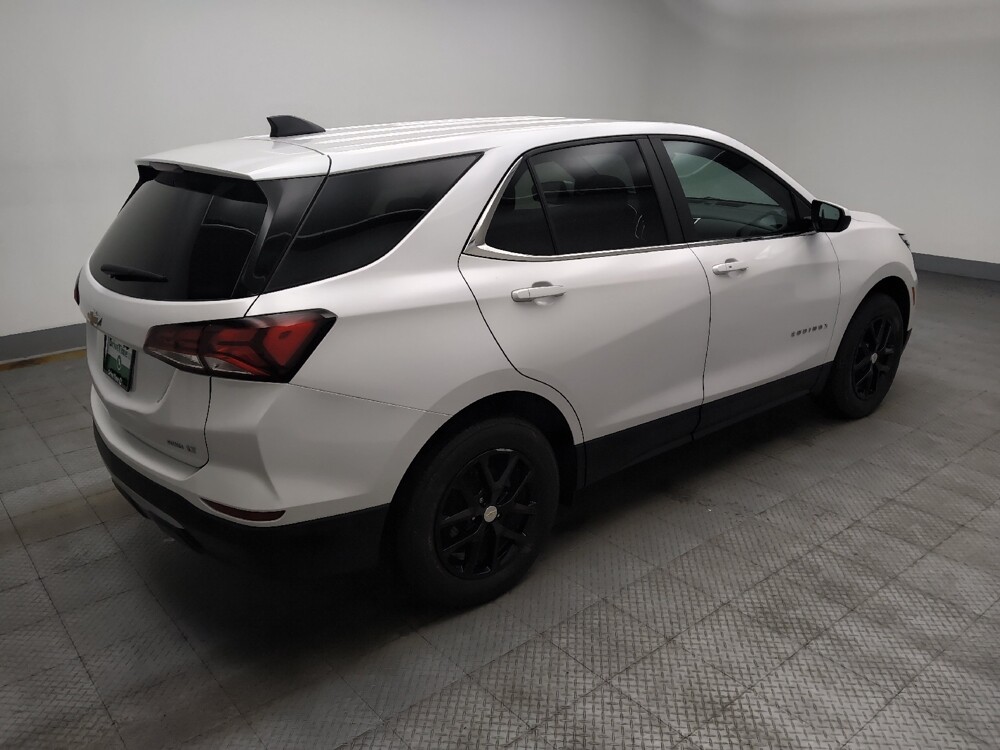 2022 Chevrolet Equinox in Peoria, IL 61615 - 18111304 10