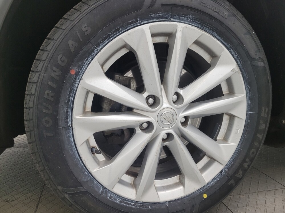 2019 Nissan Rogue Sport in Mesa, AZ 85210 - 18111305 31