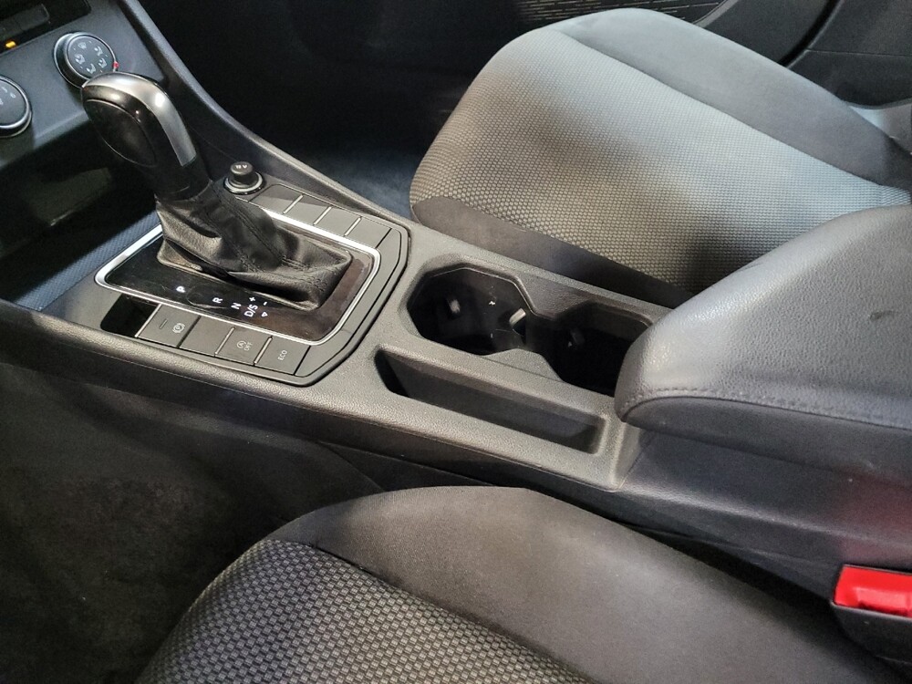 2019 Volkswagen Jetta in Montclair, CA 91763 - 18111307 26