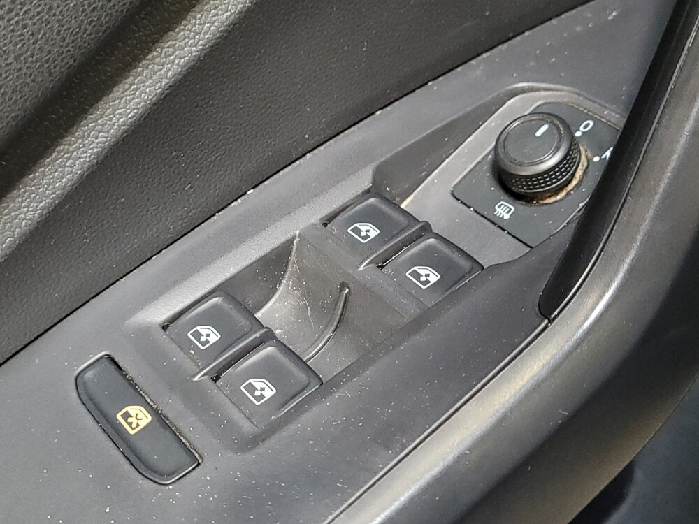 2019 Volkswagen Jetta in Montclair, CA 91763 - 18111307 25