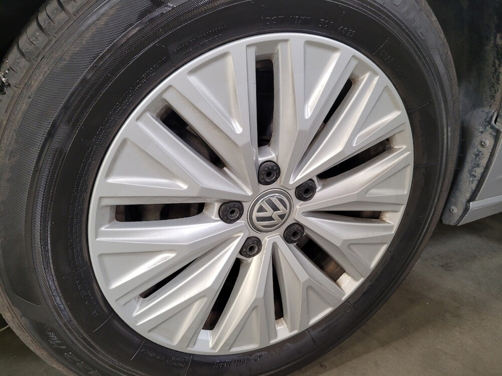 2019 Volkswagen Jetta in Montclair, CA 91763 - 18111307 31