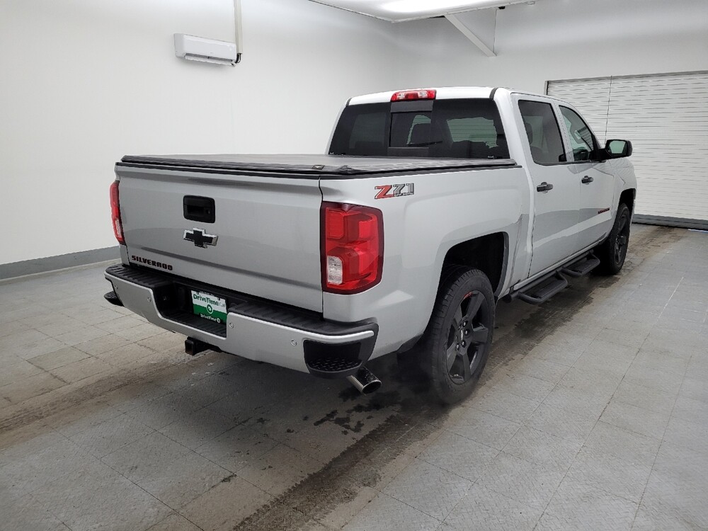 2018 Chevrolet Silverado 1500 in Columbus, OH 43228 - 18111309 9