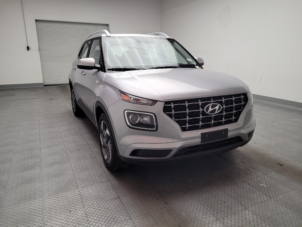 2025 Hyundai Venue in Torrance, CA 90504 - 18111314 14