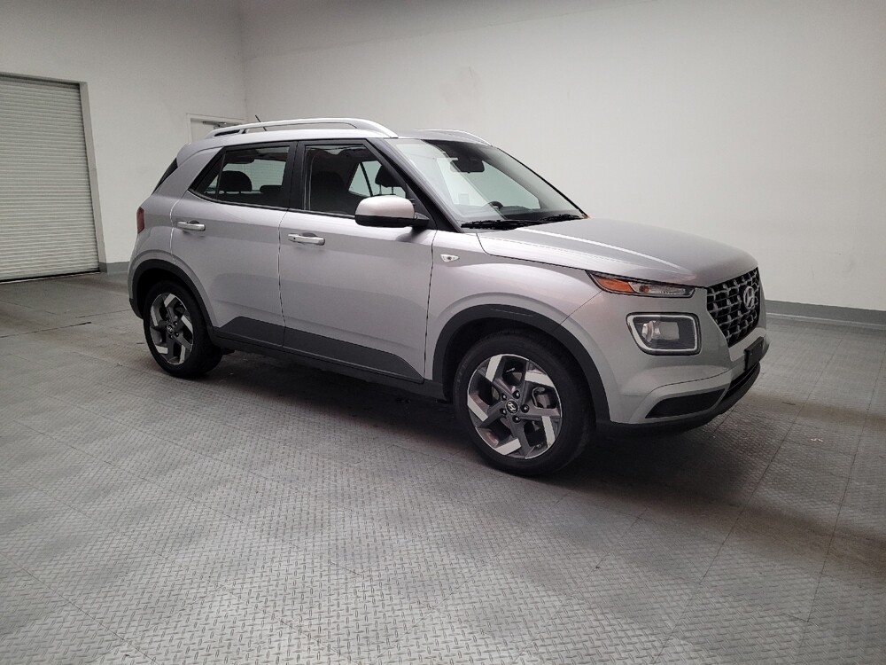 2025 Hyundai Venue in Torrance, CA 90504 - 18111314 11