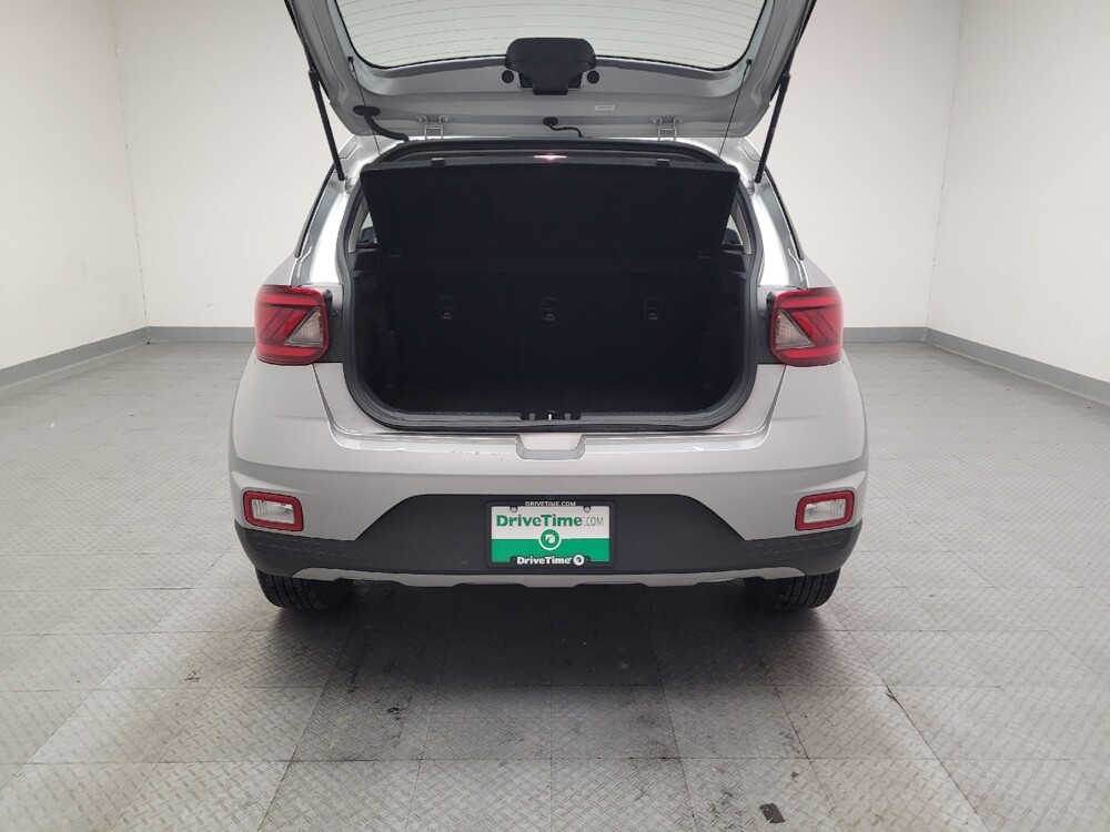 2025 Hyundai Venue in Torrance, CA 90504 - 18111314 29