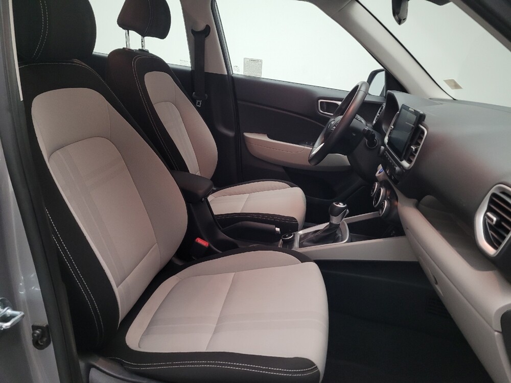 2025 Hyundai Venue in Torrance, CA 90504 - 18111314 21