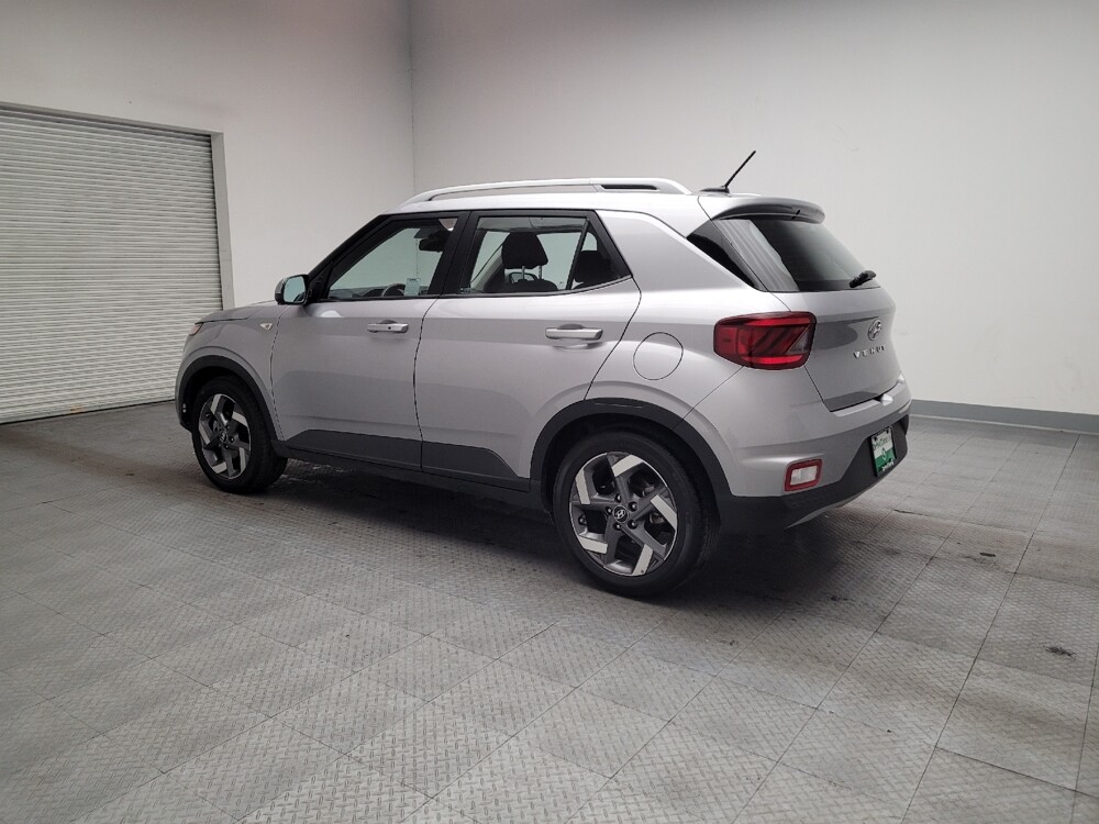 2025 Hyundai Venue in Torrance, CA 90504 - 18111314 3