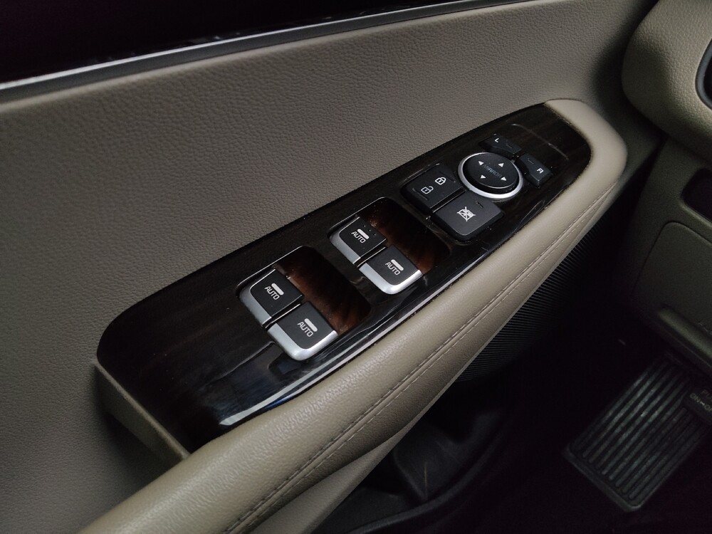 2019 Kia Sorento in Athens, GA 30606 - 18111316 27