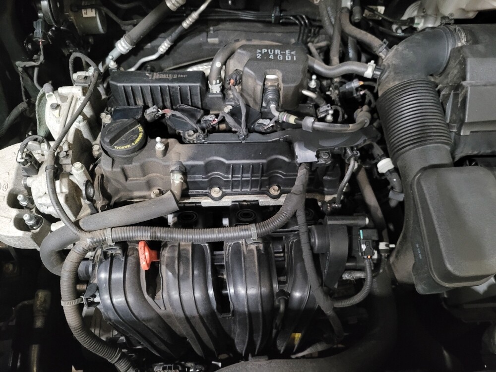 2018 Hyundai Santa Fe in Pittsburgh, PA 15237 - 18111323 30