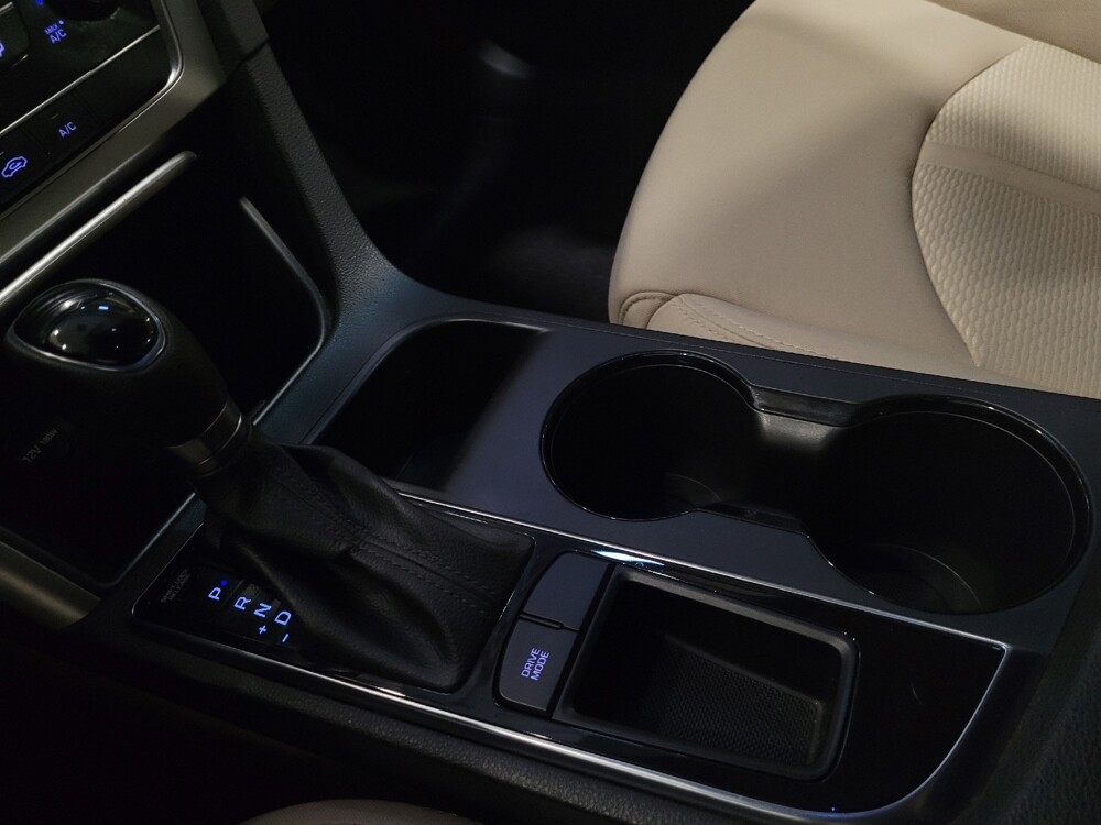 2016 Hyundai Sonata in Plymouth Meeting, PA 19462 - 18111324 26