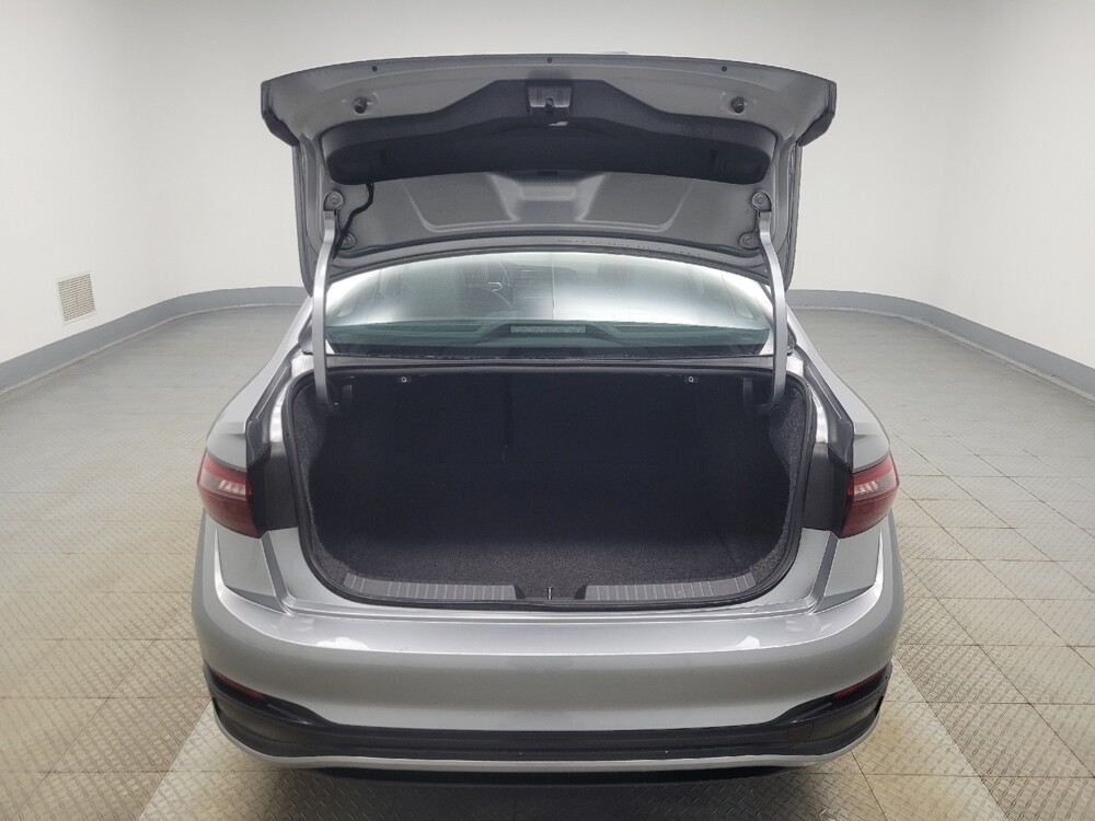 2024 Volkswagen Jetta in Indianapolis, IN 46222 - 18111326 29