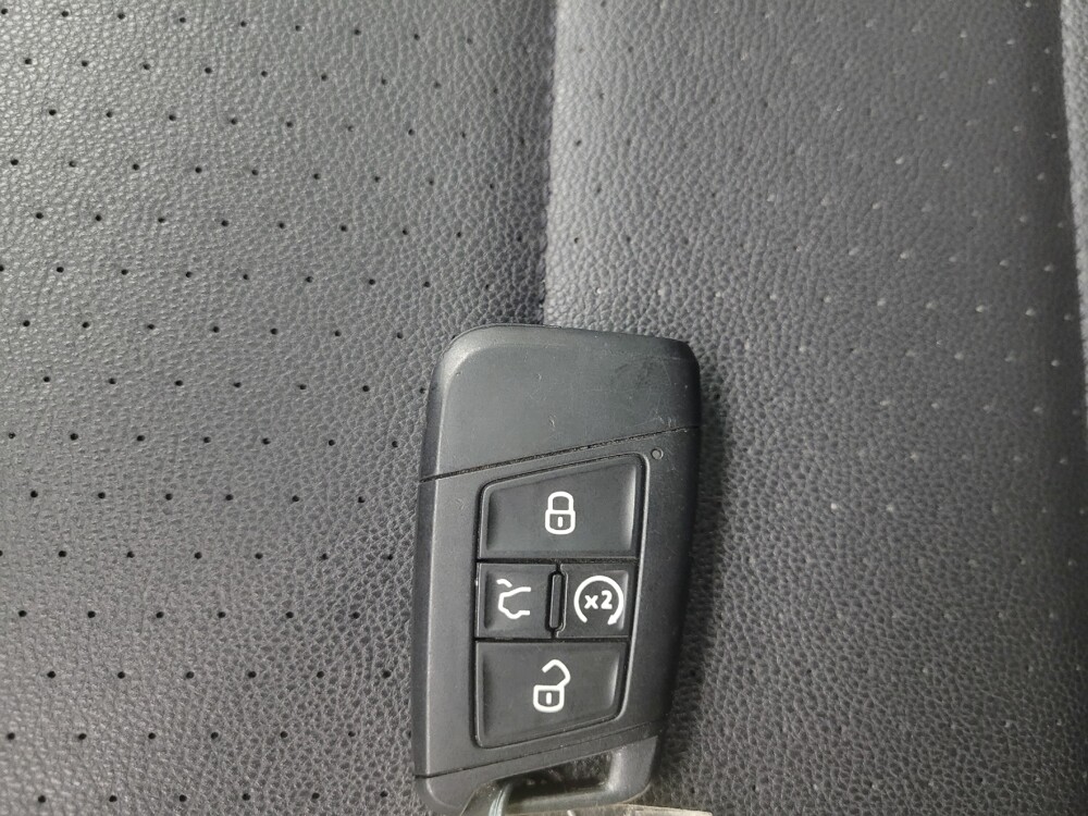 2024 Volkswagen Jetta in Indianapolis, IN 46222 - 18111326 32