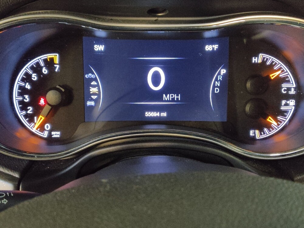 2018 Jeep Grand Cherokee in Columbia, SC 29210 - 18111328 23