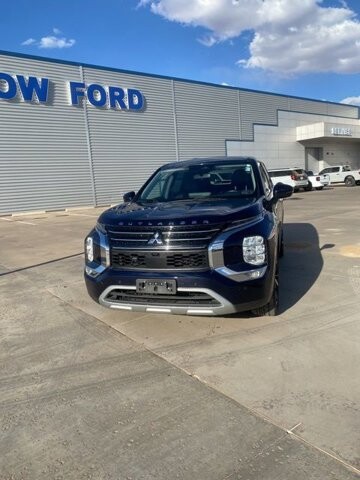 2024 Mitsubishi Outlander in Winslow, AZ 86046 - 18111345