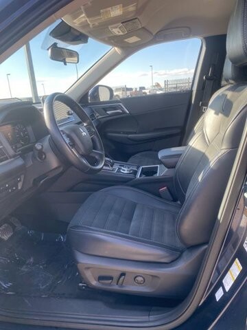 2024 Mitsubishi Outlander in Winslow, AZ 86046 - 18111345 9