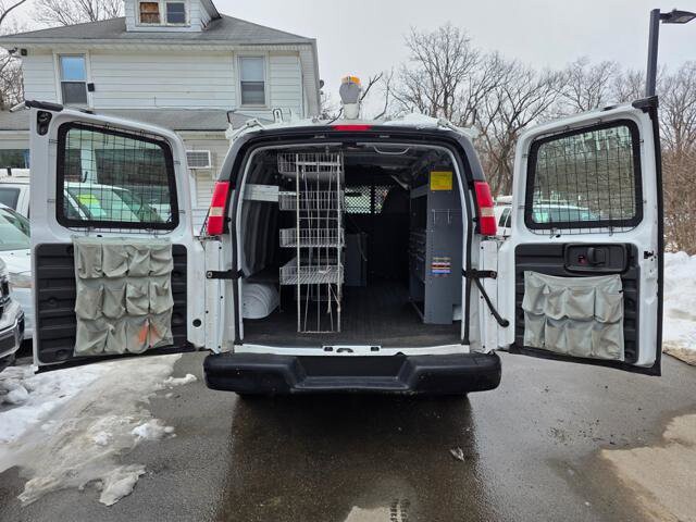 2011 Chevrolet Express 2500 in Blauvelt, NY 10913 - 18111349 30