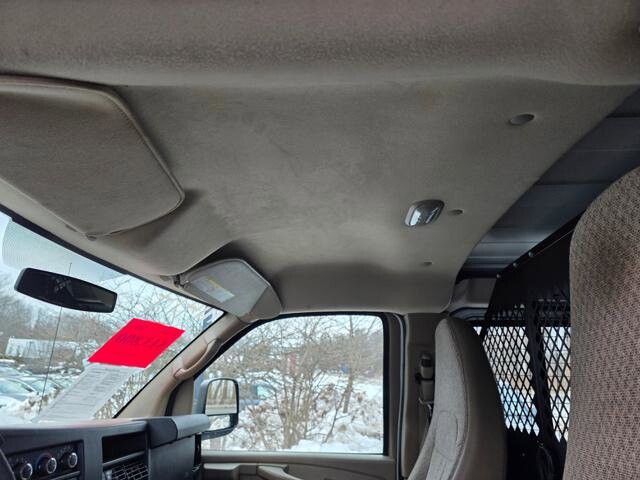 2011 Chevrolet Express 2500 in Blauvelt, NY 10913 - 18111349 22